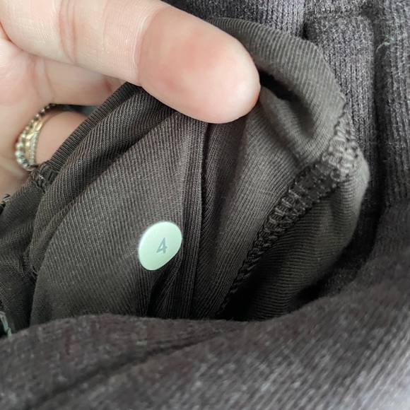 Lululemon Karmacollected Jacket
Heathered Rich Earth - Picture 12 of 13